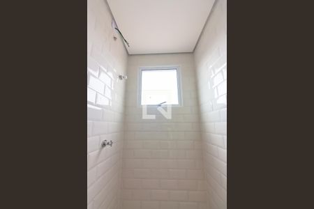 Apartamento à venda com 46m², 2 quartos e sem vaga Apartamento à venda com 46m², 2 quartos e sem vagaBanheiro