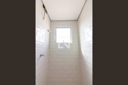 Apartamento à venda com 46m², 2 quartos e 1 vaga Apartamento à venda com 46m², 2 quartos e 1 vagaBanheiro