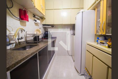 Cozinha de apartamento à venda com 2 quartos, 55m² em Vila Sílvia, São Paulo