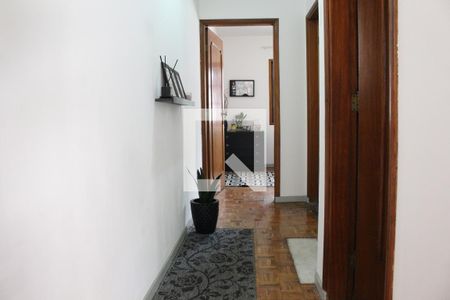 Corredor dos Quartos de casa à venda com 5 quartos, 174m² em Vila Ester (zona Norte), São Paulo