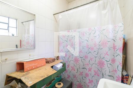 Banheiro 1 de casa para alugar com 3 quartos, 520m² em Vila Mangalot, São Paulo
