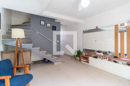 Sala de casa de condomínio à venda com 2 quartos, 96m² em Vila Nova, Porto Alegre