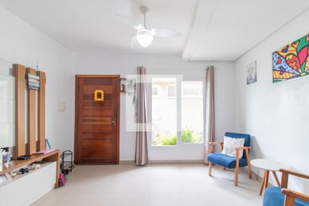 Sala de casa de condomínio à venda com 2 quartos, 96m² em Vila Nova, Porto Alegre