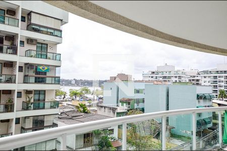Sala de apartamento à venda com 3 quartos, 160m² em Charitas, Niterói