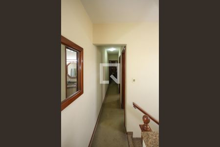 Corredor de casa para alugar com 3 quartos, 250m² em Vila Alpina, São Paulo