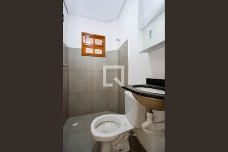 Banheiro de kitnet/studio para alugar com 1 quarto, 35m² em Jardim Adriana, Guarulhos