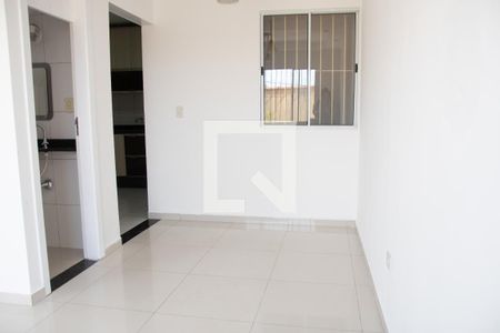 Sala de casa de condomínio à venda com 3 quartos, 122m² em Vila Nivi, São Paulo