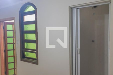 Casa para alugar com 40m², 1 quarto e sem vaga