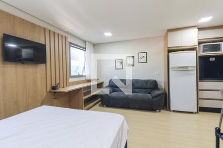 Studio/Quarto de kitnet/studio para alugar com 1 quarto, 30m² em Rebouças, Curitiba