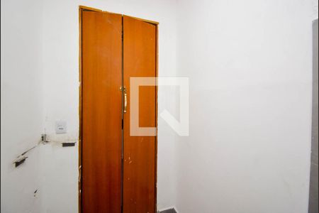 Banheiro de kitnet/studio para alugar com 1 quarto, 25m² em Jardim Adriana, Guarulhos