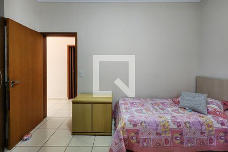 Casa à venda com 325m², 5 quartos e 3 vagas Casa à venda com 325m², 5 quartos e 3 vagasSuite 2
