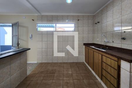 Casa à venda com 325m², 5 quartos e 3 vagas Casa à venda com 325m², 5 quartos e 3 vagasCozinha - Edicula