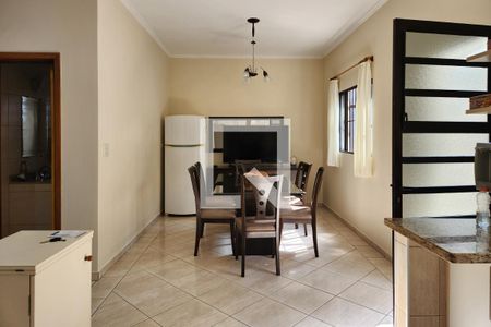 Casa à venda com 325m², 5 quartos e 3 vagas Casa à venda com 325m², 5 quartos e 3 vagasCopa