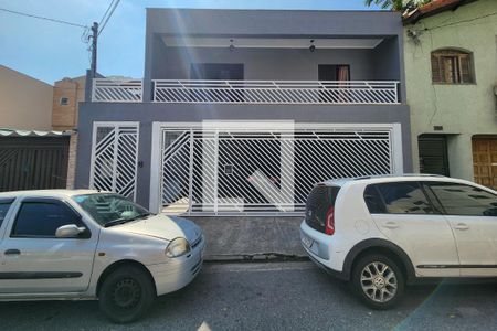 Casa à venda com 325m², 5 quartos e 3 vagas Casa à venda com 325m², 5 quartos e 3 vagasFachada