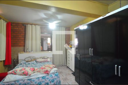 Suíte de casa à venda com 2 quartos, 240m² em Guajuviras, Canoas