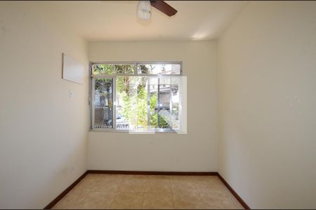 Quarto 1 de apartamento para alugar com 3 quartos, 110m² em Vila Valqueire, Rio de Janeiro