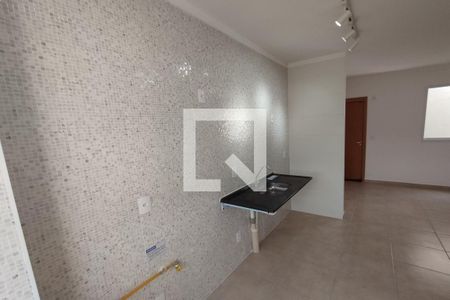 Cozinha - Lavanderia de apartamento para alugar com 2 quartos, 45m² em Santa Marta, Ribeirão Preto