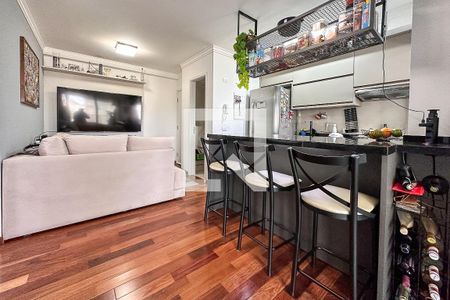 Sala de apartamento para alugar com 2 quartos, 79m² em Vila Anastácio, São Paulo