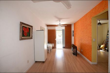 Sala de apartamento para alugar com 2 quartos, 63m² em Vila Valqueire, Rio de Janeiro