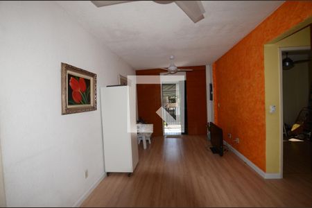 Sala de apartamento para alugar com 2 quartos, 63m² em Vila Valqueire, Rio de Janeiro