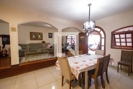 Sala de jantar 1 de casa para alugar com 3 quartos, 215m² em Jardim Alice, Taubaté