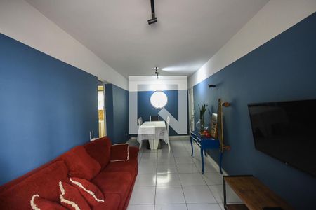 Sala de apartamento para alugar com 2 quartos, 70m² em Jardim Monte Alegre, Taboão da Serra