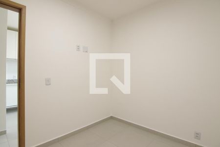 Quarto 2 de apartamento para alugar com 2 quartos, 40m² em Parque Artur Alvim, São Paulo