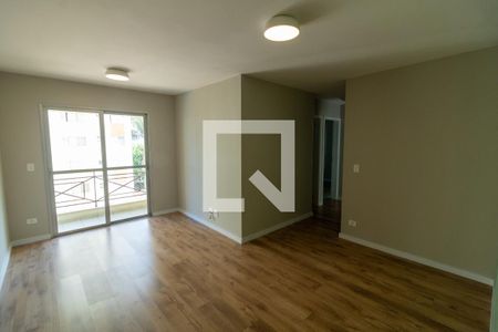 Sala de apartamento para alugar com 3 quartos, 75m² em Jardim Monte Kemel, São Paulo