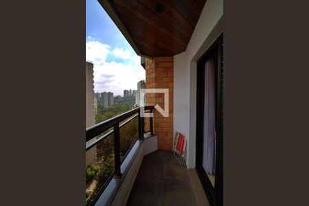 Apartamento para alugar com 300m², 3 quartos e 3 vagas Apartamento para alugar com 300m², 3 quartos e 3 vagasvaranda da Suíte 3