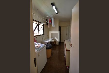 Apartamento para alugar com 300m², 3 quartos e 3 vagas Apartamento para alugar com 300m², 3 quartos e 3 vagasÁrea de Serviço