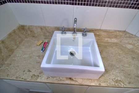 Apartamento para alugar com 300m², 3 quartos e 3 vagas Apartamento para alugar com 300m², 3 quartos e 3 vagasBanheiro da Suíte 1