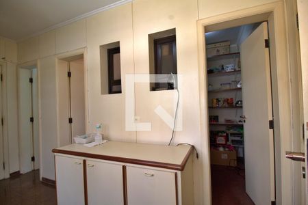 Apartamento para alugar com 300m², 3 quartos e 3 vagas Apartamento para alugar com 300m², 3 quartos e 3 vagasÁrea de Serviço