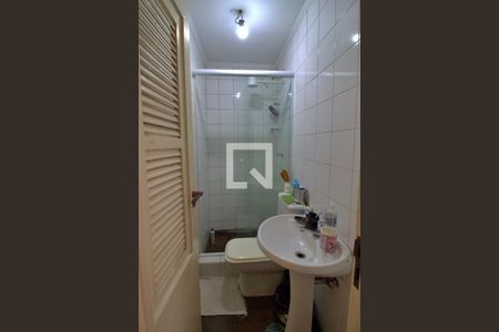 Apartamento para alugar com 300m², 3 quartos e 3 vagas Apartamento para alugar com 300m², 3 quartos e 3 vagasBanheiro de Serviço