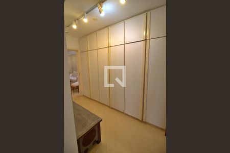 Apartamento para alugar com 300m², 3 quartos e 3 vagas Apartamento para alugar com 300m², 3 quartos e 3 vagasSuíte 3