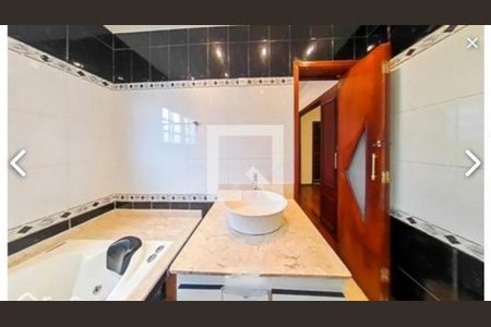 Casa à venda com 4 quartos, 480m² em Cerâmica, São Caetano do Sul