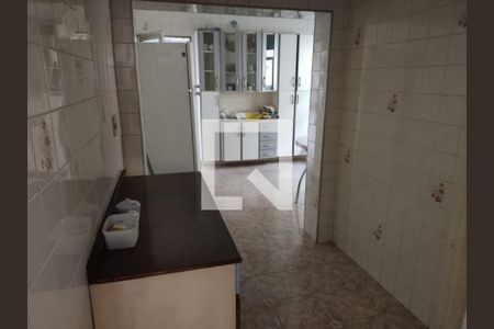 Casa à venda com 3 quartos, 181m² em Cerâmica, São Caetano do Sul