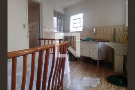 Casa à venda com 2 quartos, 182m² em Nova Gerti, São Caetano do Sul