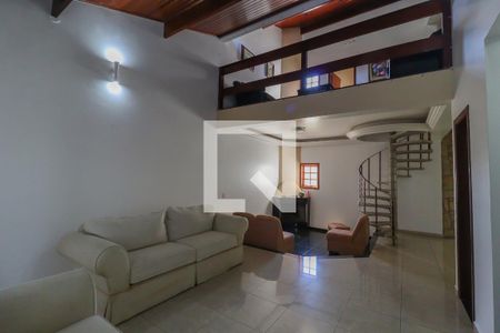 Casa de condomínio para alugar com 380m², 3 quartos e 6 vagasSala