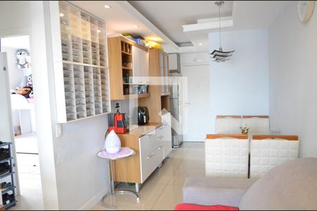 Sala de apartamento à venda com 2 quartos, 49m² em Jardim das Flores, Osasco