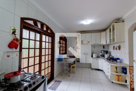 Casa para alugar com 273m², 3 quartos e 3 vagas Casa para alugar com 273m², 3 quartos e 3 vagasCozinha