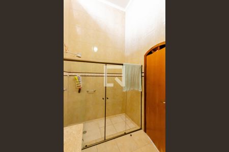 Casa para alugar com 273m², 3 quartos e 3 vagas Casa para alugar com 273m², 3 quartos e 3 vagasBanheiro da Suíte 1