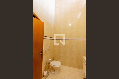 Casa para alugar com 273m², 3 quartos e 3 vagas Casa para alugar com 273m², 3 quartos e 3 vagasBanheiro da Suíte 1