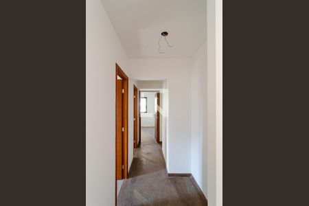 Corredor de apartamento à venda com 4 quartos, 130m² em Vila Mascote, São Paulo
