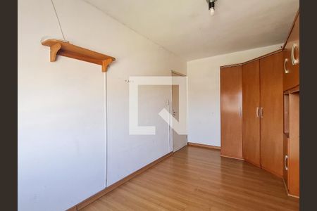 Quarto 1 de apartamento para alugar com 2 quartos, 68m² em Santa Rosa de Lima, Porto Alegre