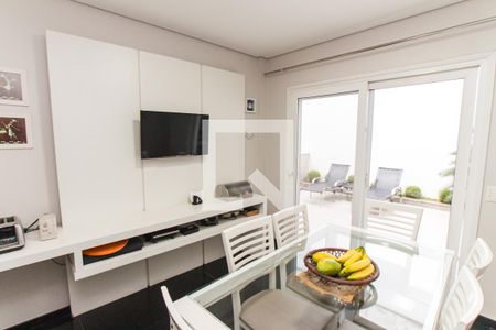 Casa de condomínio à venda com 450m², 4 quartos e 6 vagas Casa de condomínio à venda com 450m², 4 quartos e 6 vagasCopa