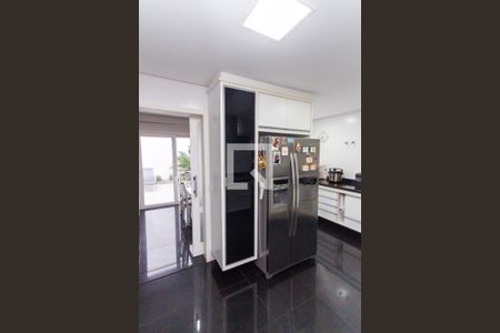 Casa de condomínio à venda com 450m², 4 quartos e 6 vagas Casa de condomínio à venda com 450m², 4 quartos e 6 vagasCozinha