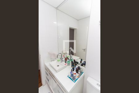 Casa de condomínio à venda com 450m², 4 quartos e 6 vagas Casa de condomínio à venda com 450m², 4 quartos e 6 vagasBanheiro da Suíte 4