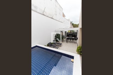 Casa de condomínio à venda com 450m², 4 quartos e 6 vagas Casa de condomínio à venda com 450m², 4 quartos e 6 vagasÁrea de Lazer