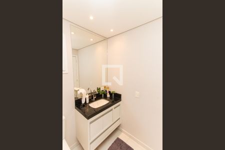 Casa de condomínio à venda com 450m², 4 quartos e 6 vagas Casa de condomínio à venda com 450m², 4 quartos e 6 vagasLavabo da Garagem