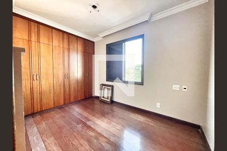 Quarto 1 de apartamento à venda com 4 quartos, 171m² em Calafate, Belo Horizonte